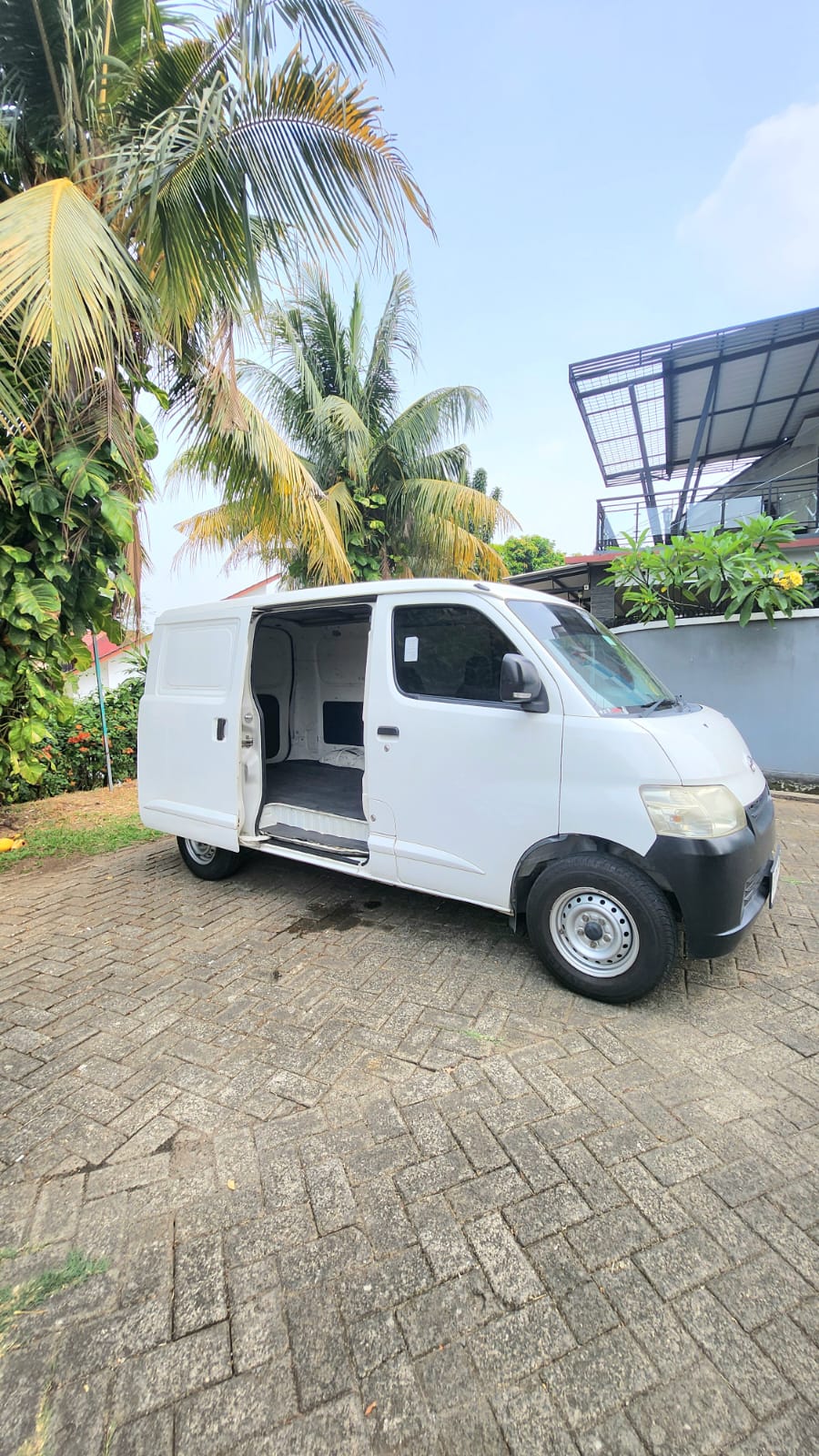 Galeri Daihatsu Gran Max Blind Van AC 1.3 MT 4