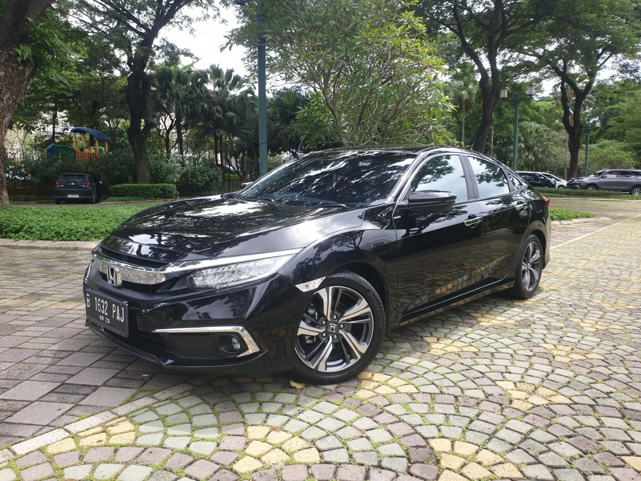 Galeri All New Honda Civic Turbo ES Sedan 1.5 2020 Hitam 6