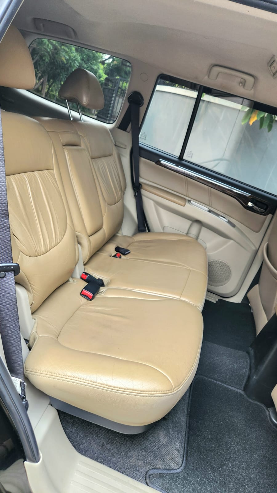 Galeri Mitsubishi Pajero Sport Exceed 4x2 2.5 AT Hitam 8