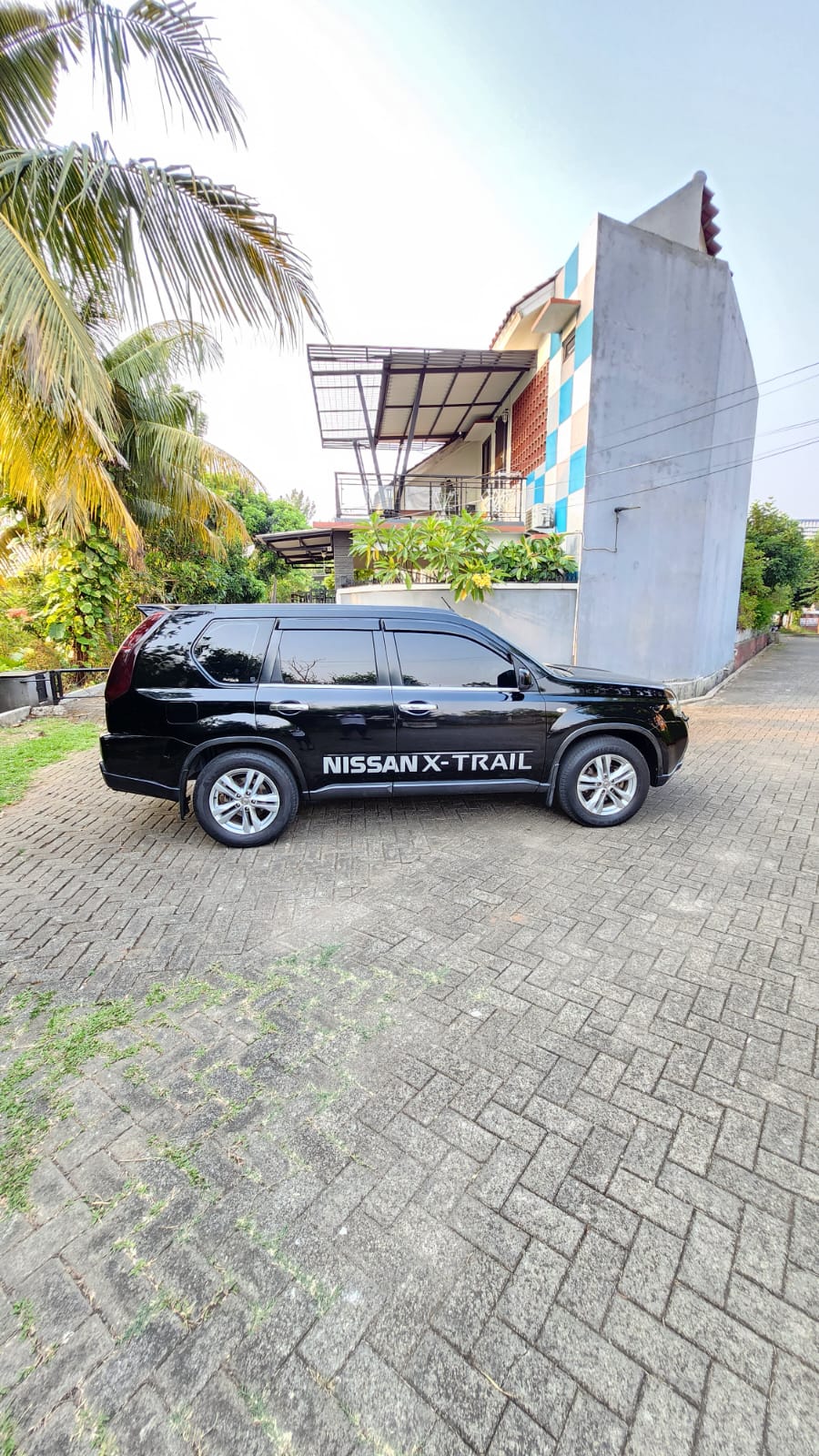 Galeri Nissan X-Trail ST 2.0 AT 9