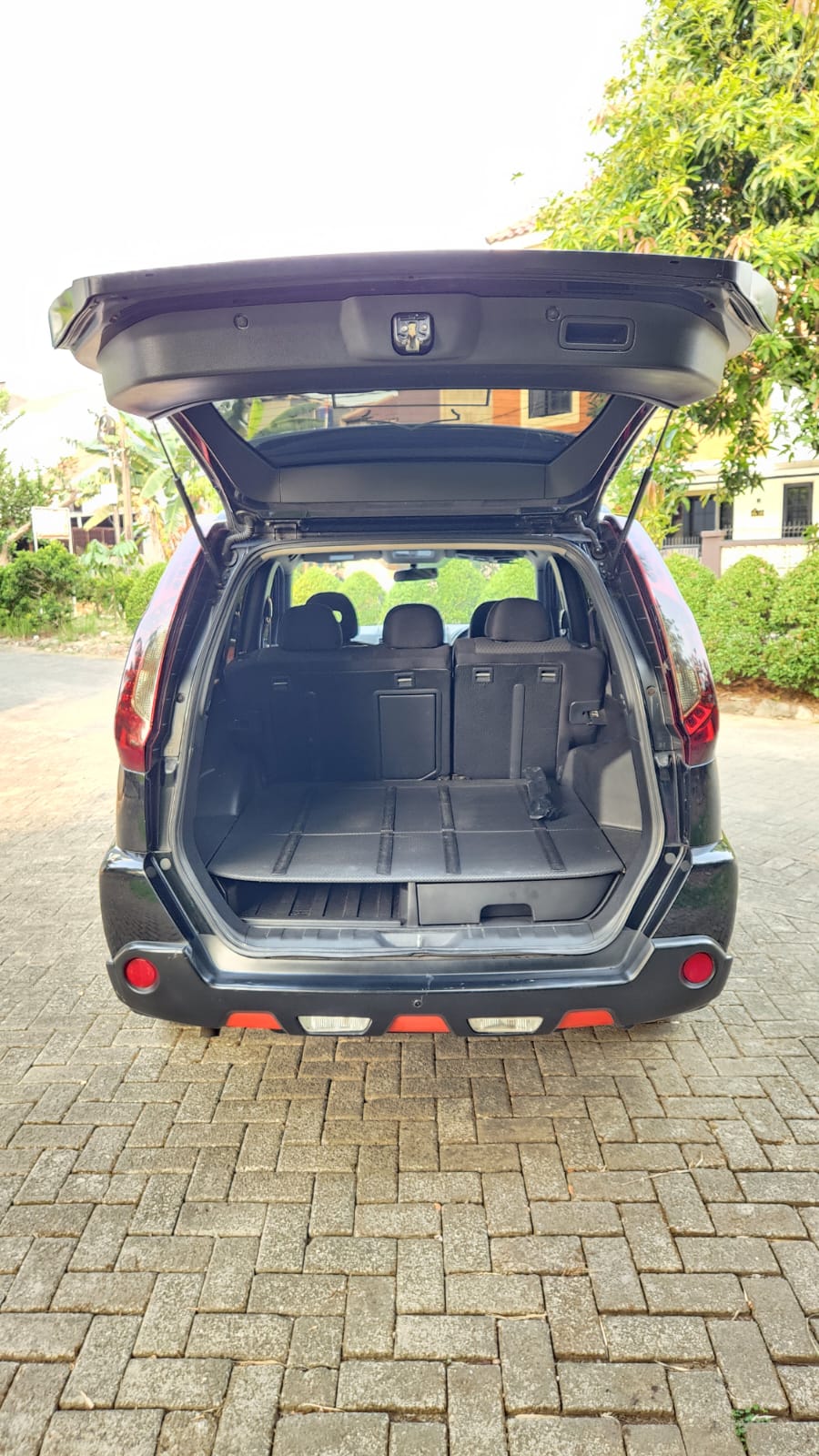 Galeri Nissan X-Trail ST 2.0 AT 8