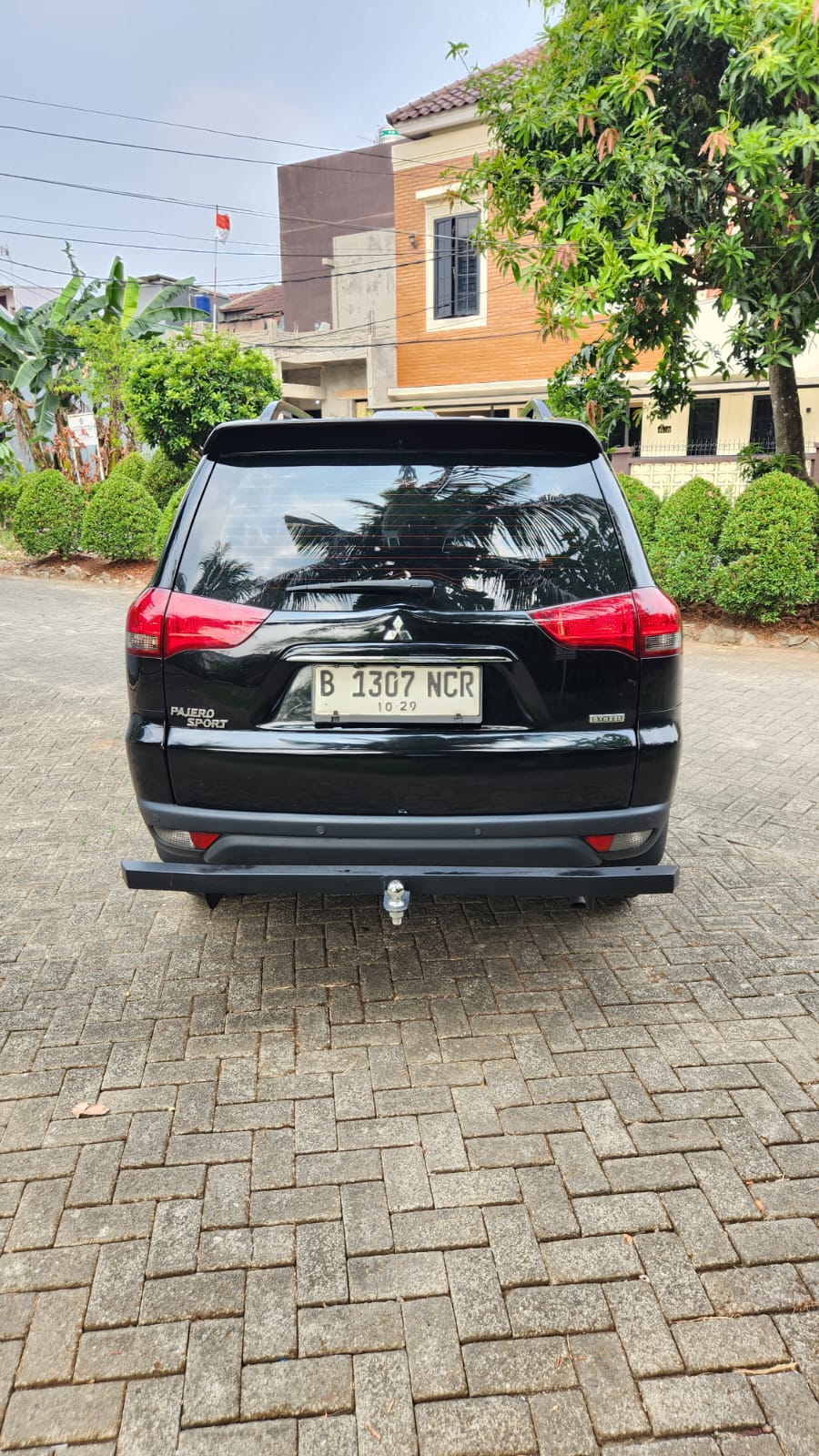 Galeri Mitsubishi Pajero Sport Exceed 4x2 2.5 AT Hitam 12