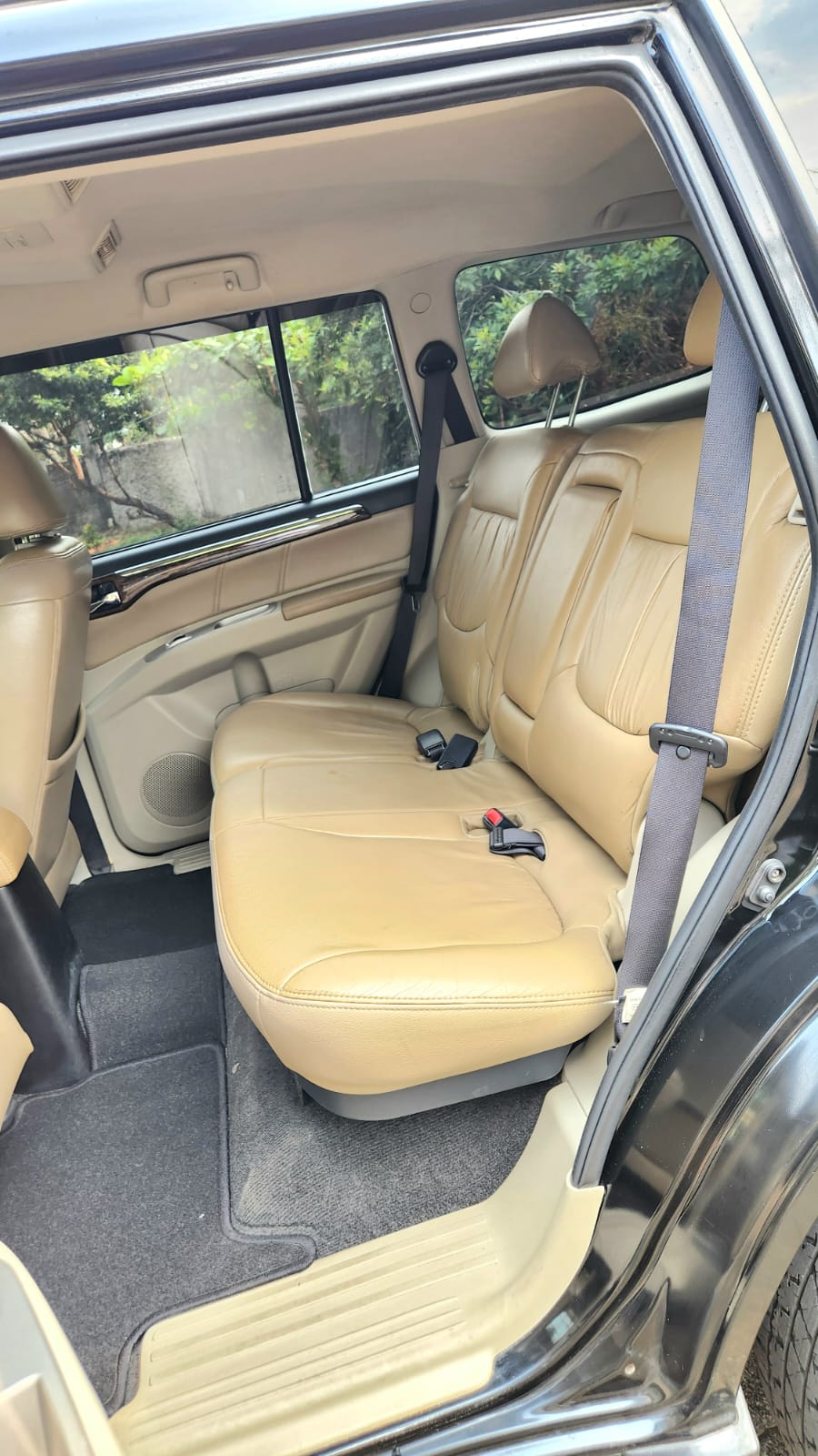 Galeri Mitsubishi Pajero Sport Exceed 4x2 2.5 AT Hitam 9