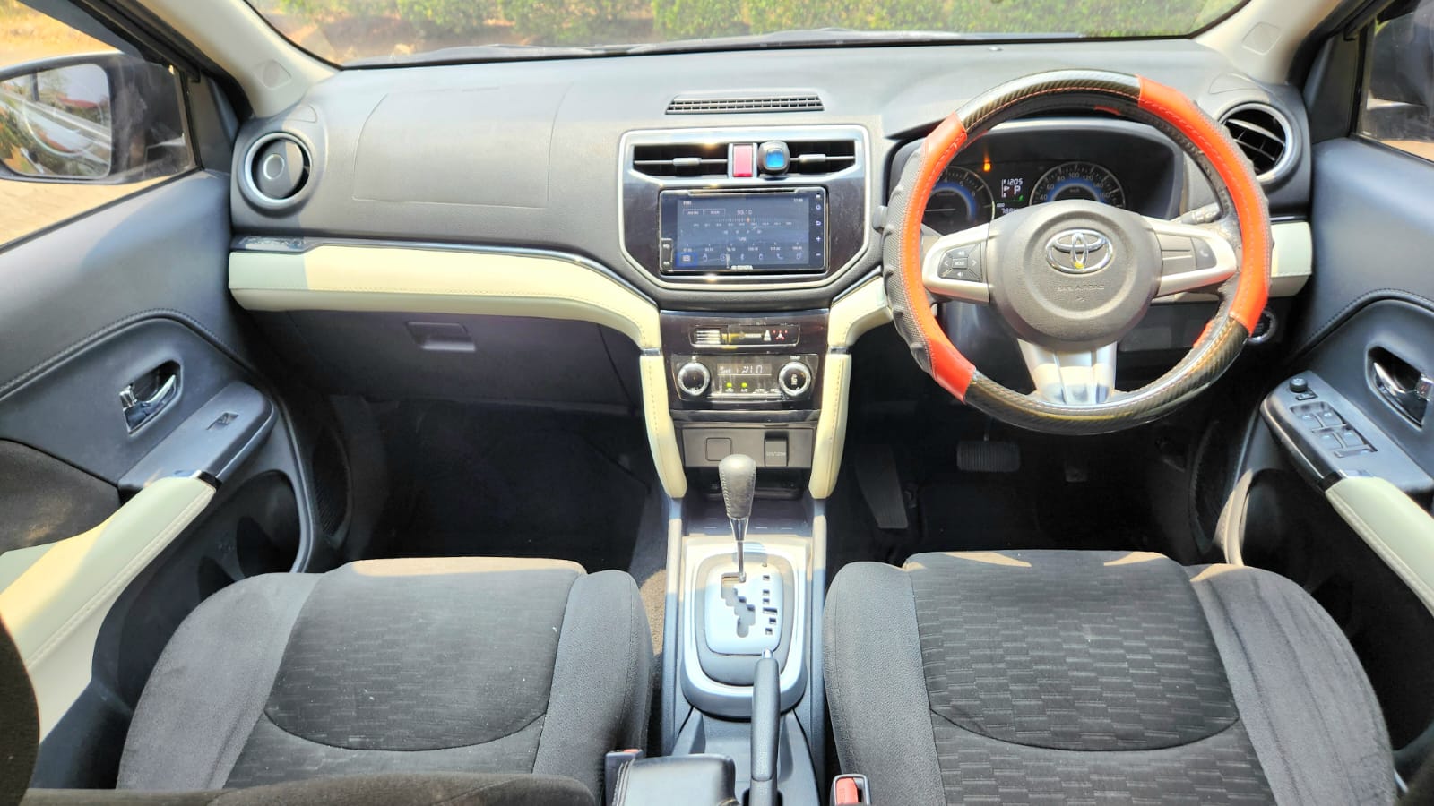 Galeri Toyota Rush S TRD 1.5 AT 2020 Hitam 3