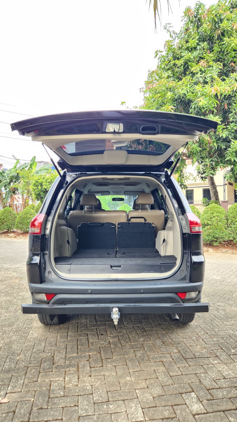 Galeri Mitsubishi Pajero Sport Exceed 4x2 2.5 AT Hitam 10