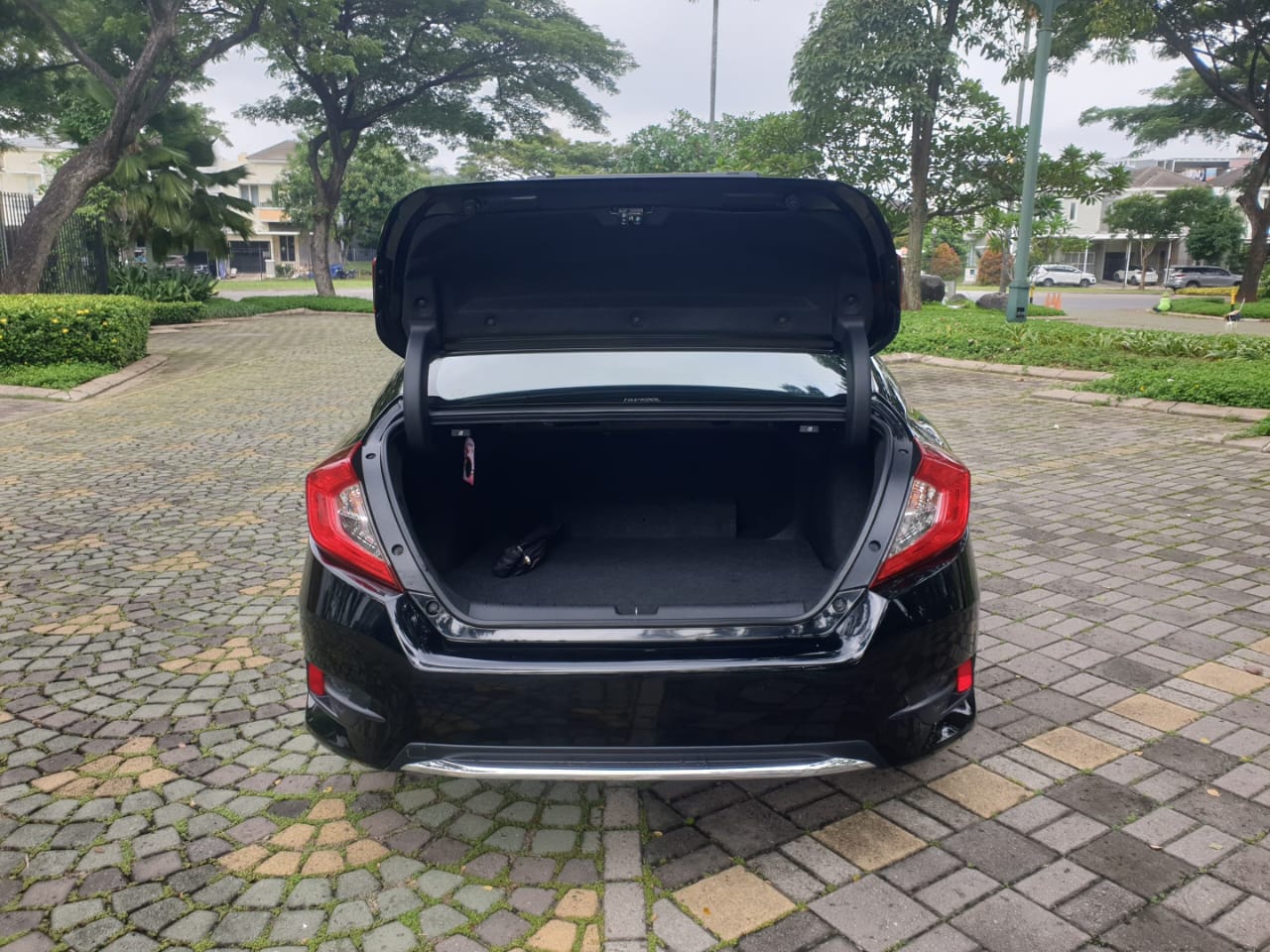 Galeri All New Honda Civic Turbo ES Sedan 1.5 2020 Hitam 11