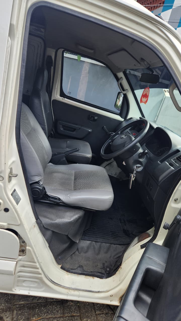 Galeri Daihatsu Gran Max Blind Van AC 1.3 MT 13