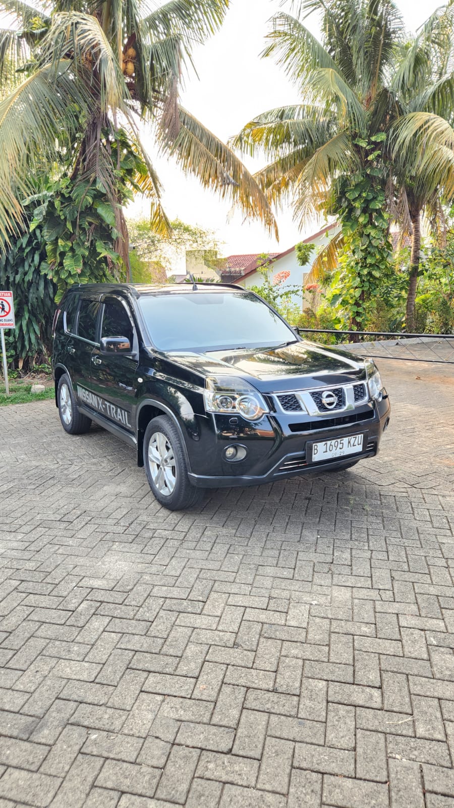 Galeri Nissan X-Trail ST 2.0 AT 2