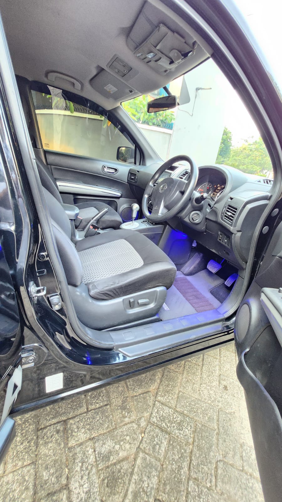 Galeri Nissan X-Trail ST 2.0 AT 7