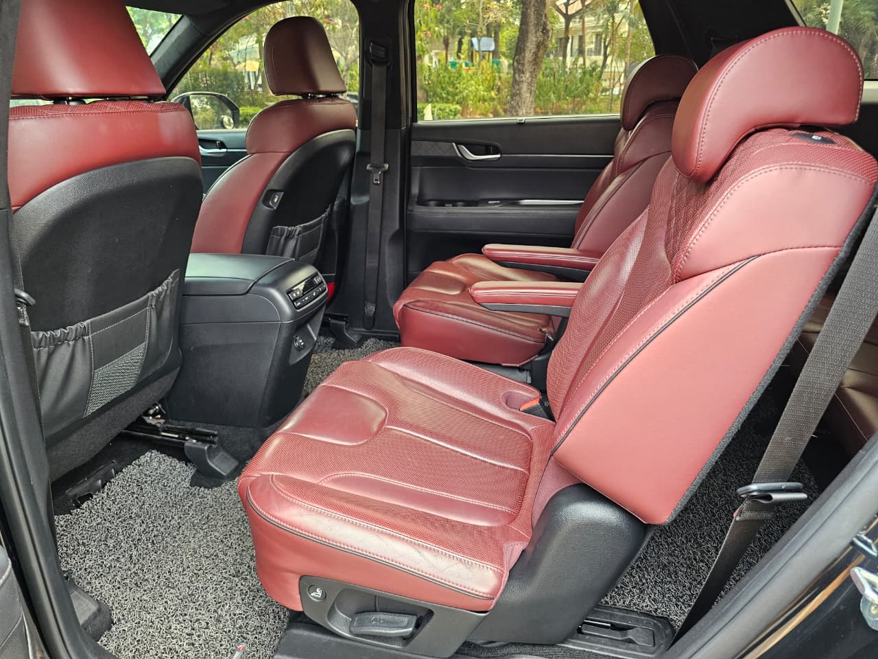 Galeri Hyundai Palisade Turbo Diesel Signature Luxury 2.2 AT 2021 Dark Blue Navy 4