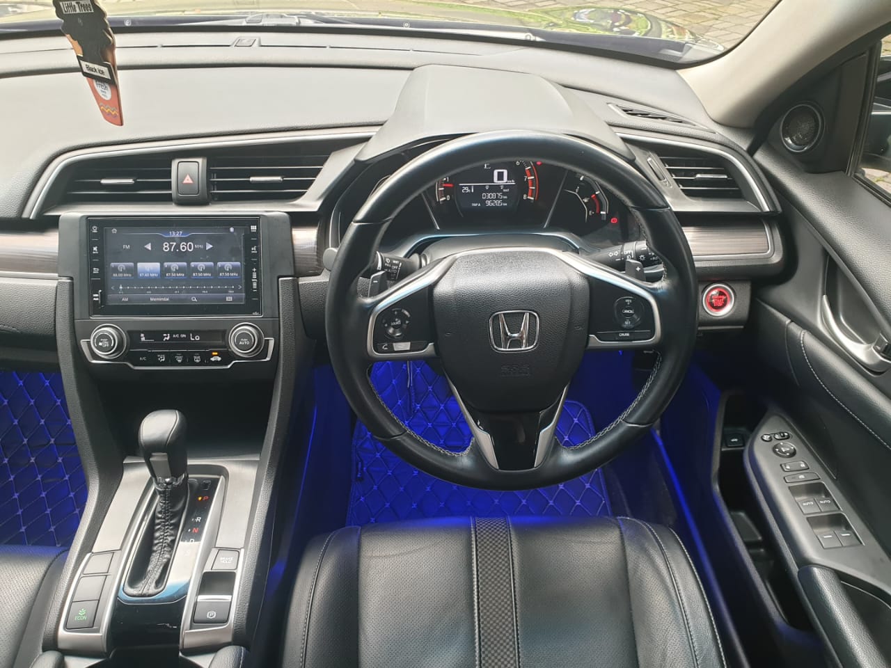 Galeri All New Honda Civic Turbo ES Sedan 1.5 2020 Hitam 18