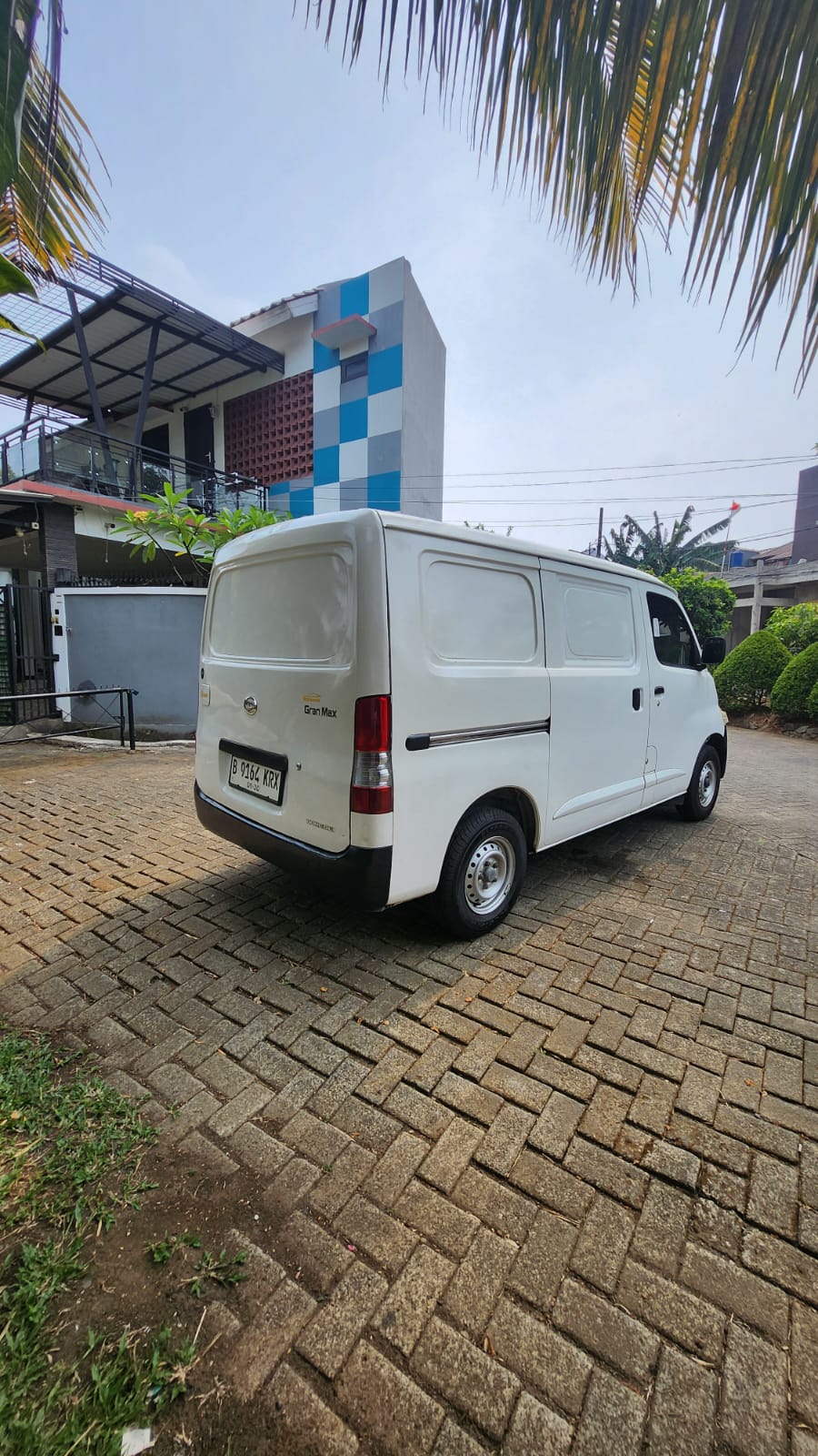 Galeri Daihatsu Gran Max Blind Van AC 1.3 MT 7